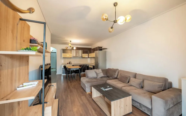 Tirent Apartment Komuna Parisit 2