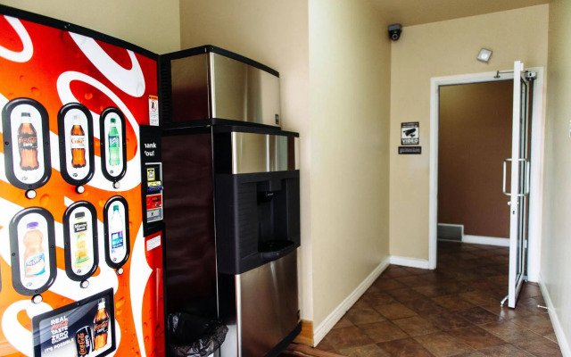 Canadian Motel North Battleford