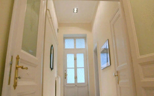 Parisien Apartment