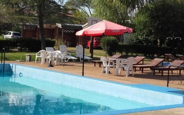 Brisas Del Rio Apart Hotel