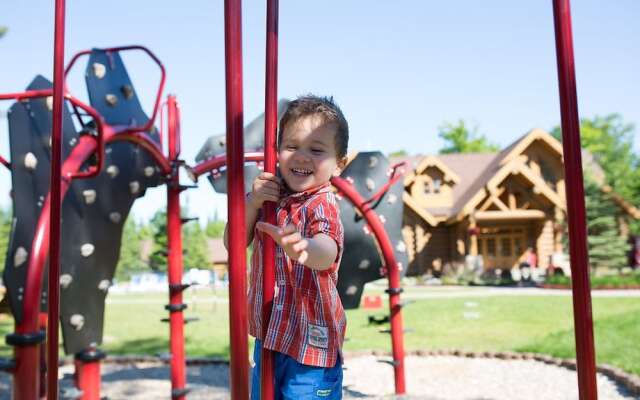 Fiddler Lake Resort