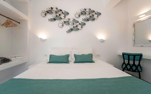 Black Coast Hotel Santorini