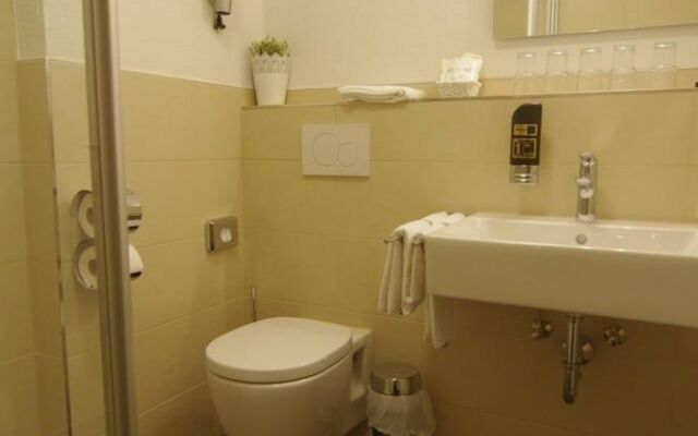 Hotel Schöneck Garni