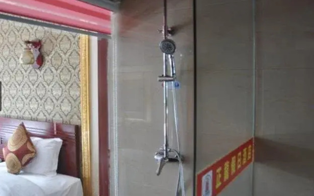 Shangri-La Zhenglong Holiday Hotel