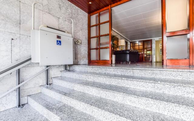 Alcalá I in Madrid with 3 bedrooms and 2 bathrooms