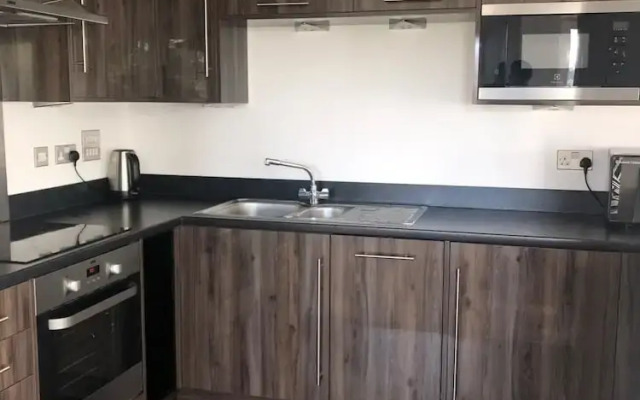 33 Bittern House (apartment)