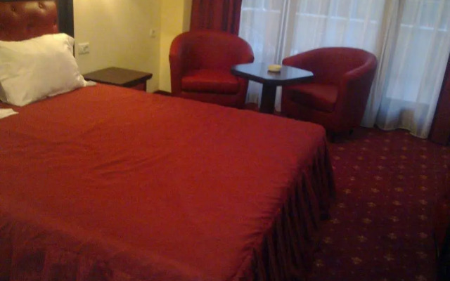 Hotel Golden Palace