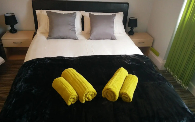 Old Trafford Guest House