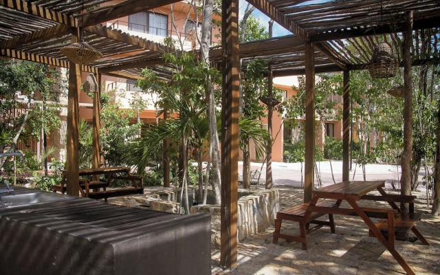 Private & Exclusive Apt Garden pool