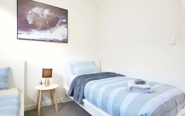 No Stairs Dbl Garage Aircon Woodville North