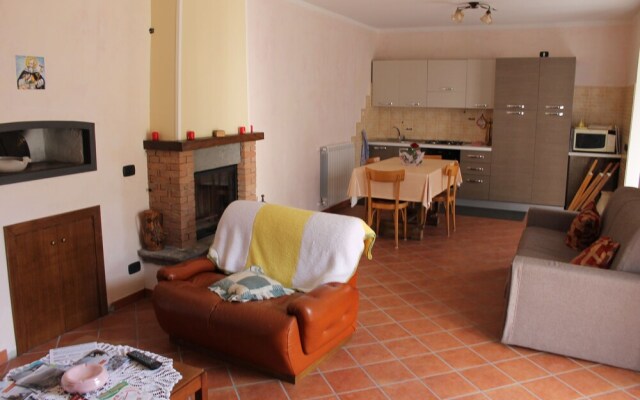 Amalfi Coast Incoming