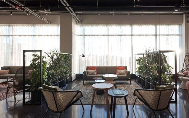Alt Hotel Calgary East Village