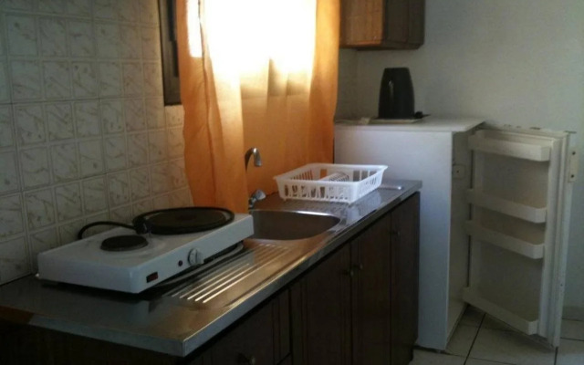 Kasteli Studios & Apartments