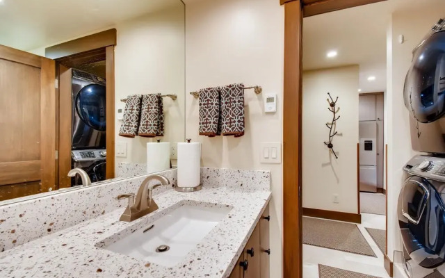Westwind 303 1BD 1BA Plat. Condo