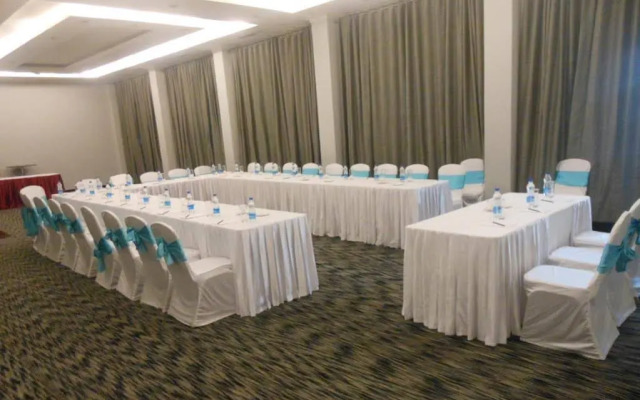 Hotel Saffron Kiran