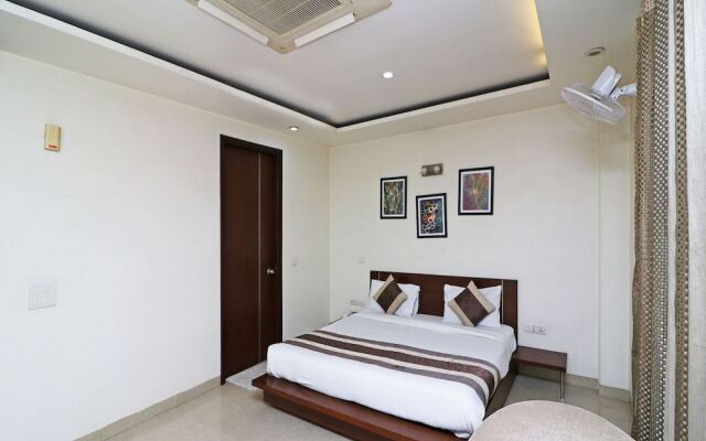 OYO 15503 Corporate House