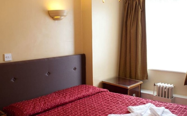 Rose Court Hotel