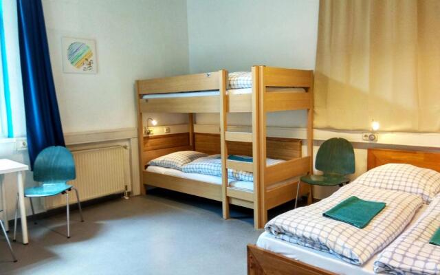 Hostel 37