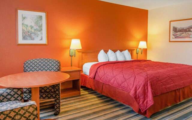 Quality Inn & Suites Medford Airport