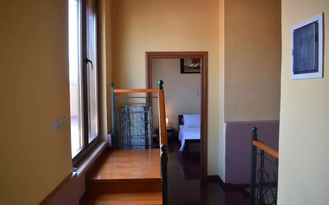 Venetian Cistern Villa