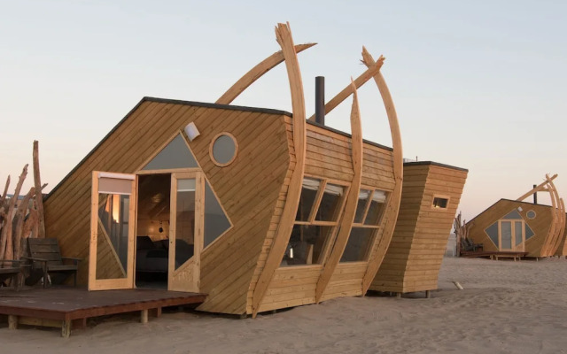 Shipwreck Lodge