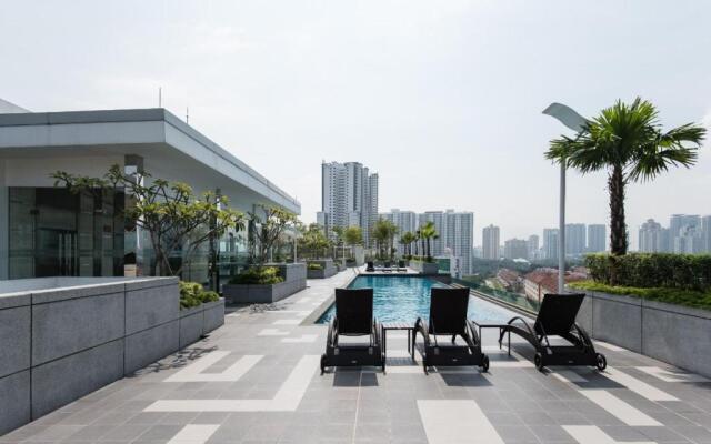 Modern City 2B Suite Desa Park City