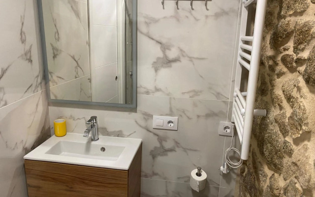 As Penedas, Casa dos Arcos