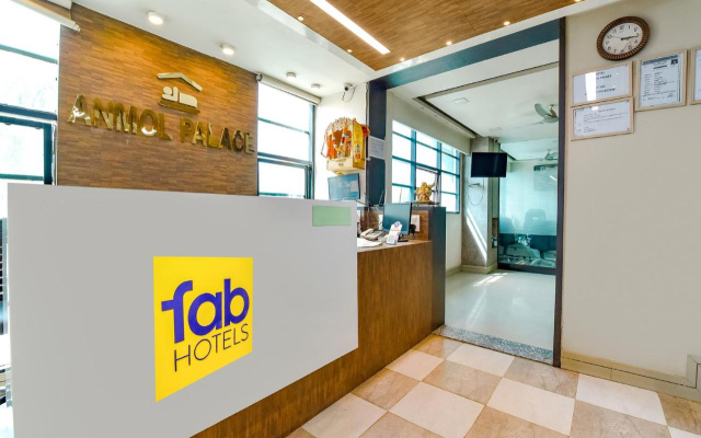 OYO 23289 Hotel Anmol Palace
