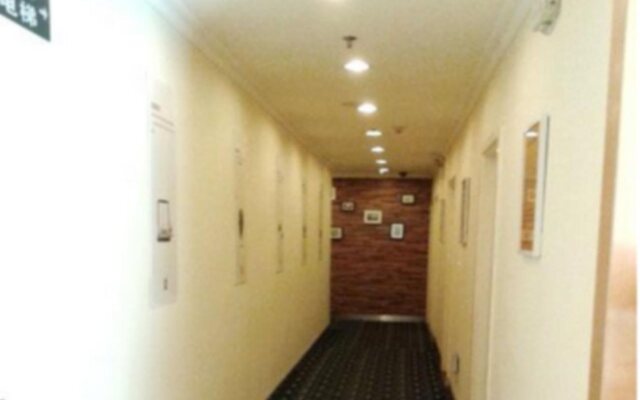 Ranz Hotel