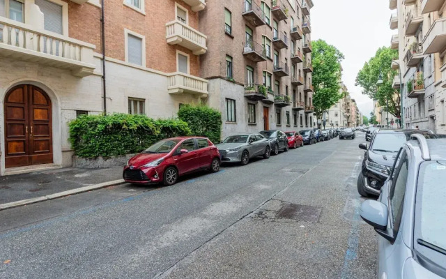 Casa Alessandro in the Elegant Crocetta