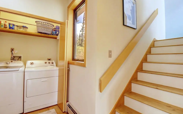 195 Summerwood 3 Bedroom Home by RedAwning