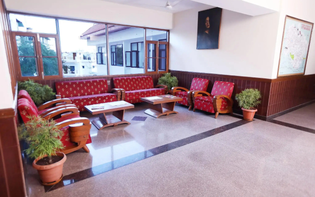 Hotel Vishnu Palace