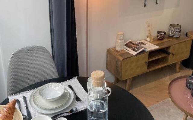 Superbe studio Plage/ Promenade des Anglais 102