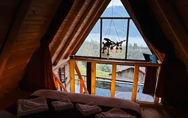 Stiela Suit Bungalov