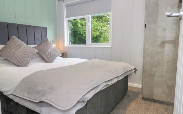 Sutton Fields Chalet