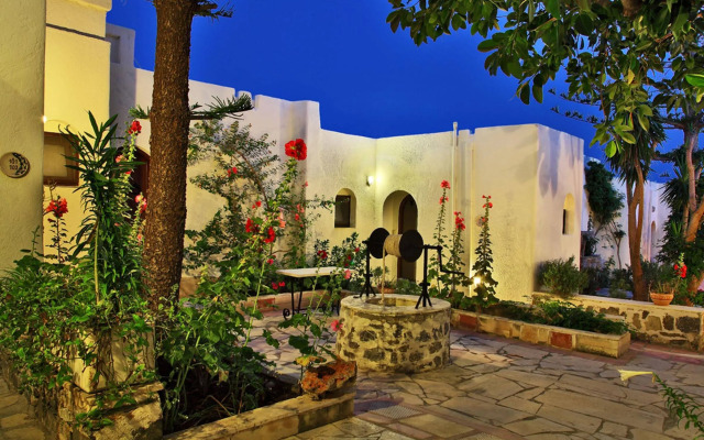 Coriva Beach Hotel & Bungalows