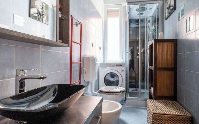 Porta Mascarella Apartment