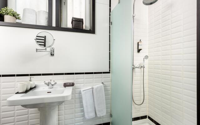 Torre 2 in Oporto With 1 Bathrooms