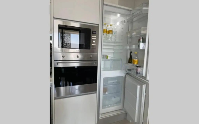 Ellipse Waterfall Upmarket Apartment