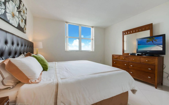 Churchill Suites Miami Brickell