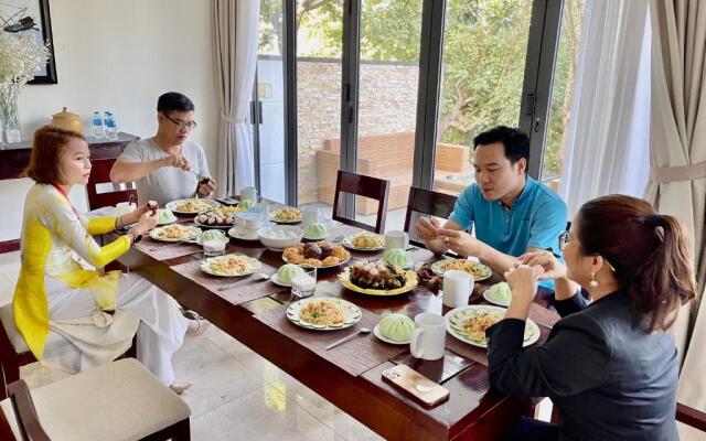 Deluxe Beach Villas by Danatrip