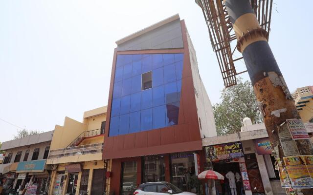 OYO 14949 Hotel Shashi Residency