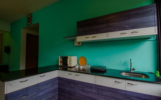 OYO 17028 Hotel Aviva Residency