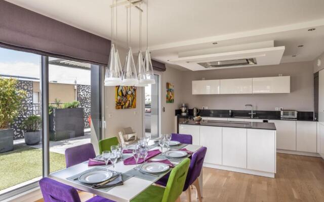 ILLANKA - Appartement 3 chambres avec parking et terrasse proche gare