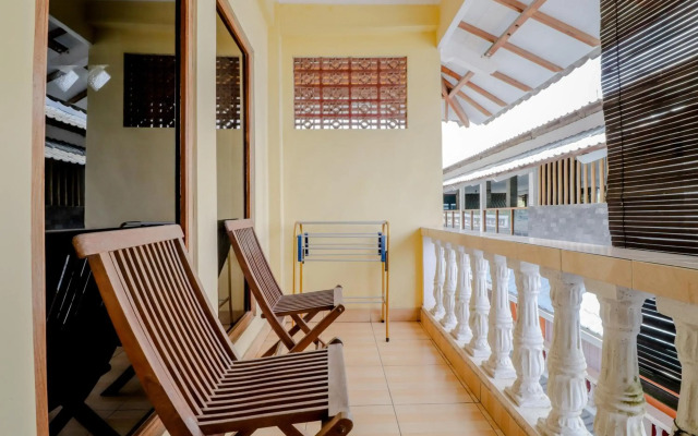 Adinda Beach Hotel and Villa by ZUZU