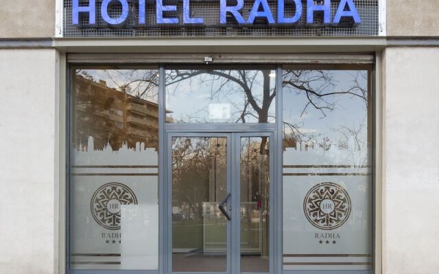 Hotel Radha