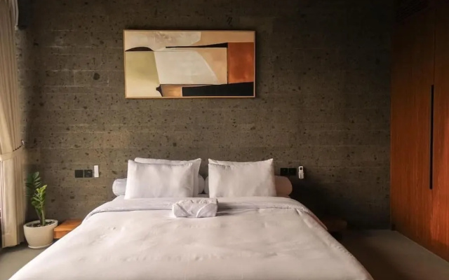 Lara Residence II Canggu Pool Villa – Guest Rooms – Cepaka