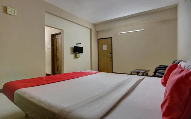Shambhavi Hotels By OYO Rooms