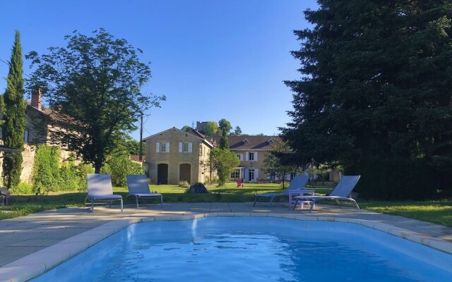 Le Clos Ayanna