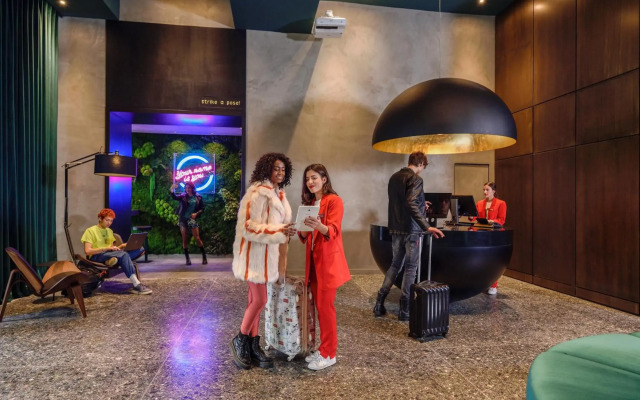 ONOMA Hotel